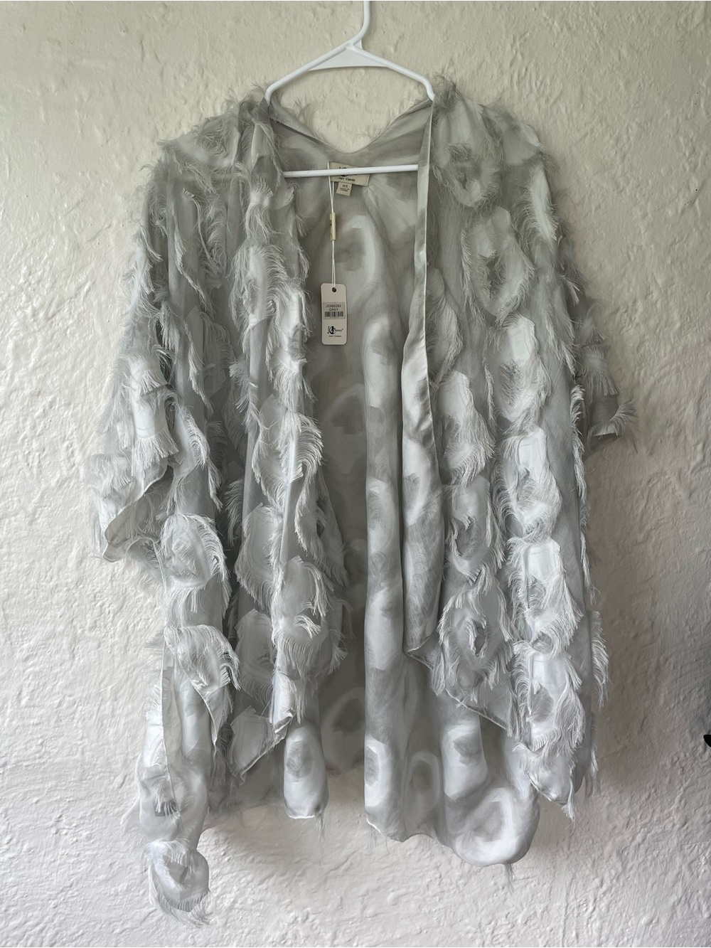 NWT JC Sunny Sheer Silky Peacock Feather Fly Away Kimono Gray Short Sleeve; O/S